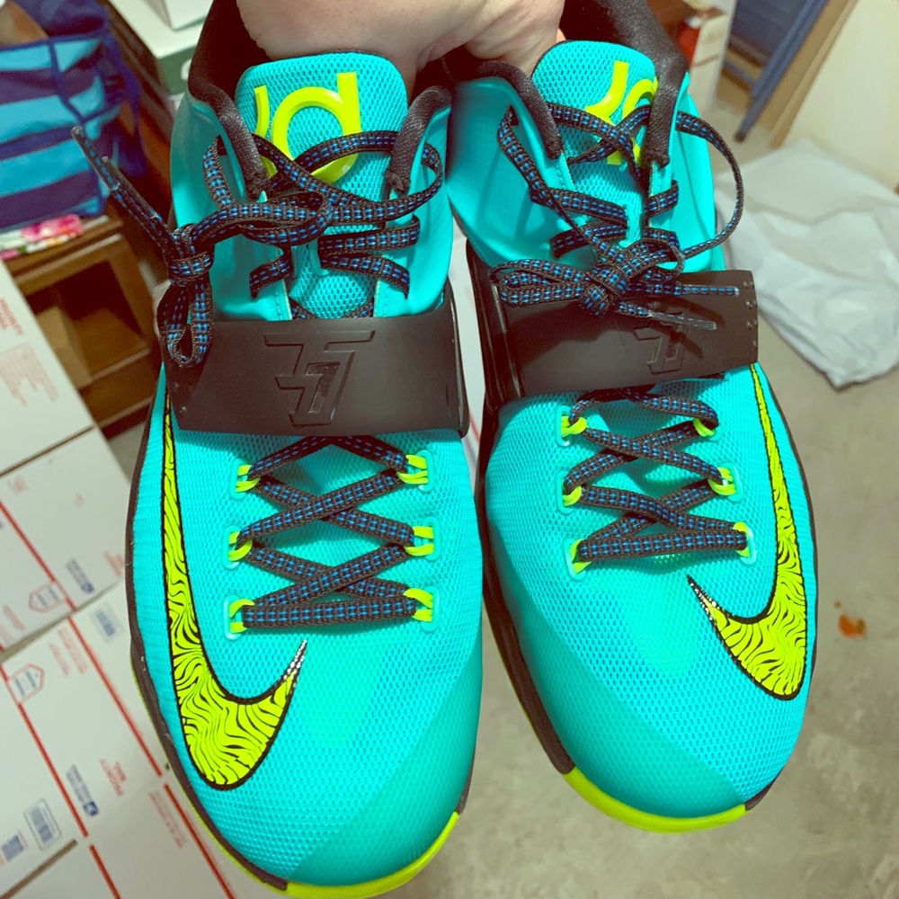 Men’s Nike Kevin Durant KD7 Basketball Shoes.